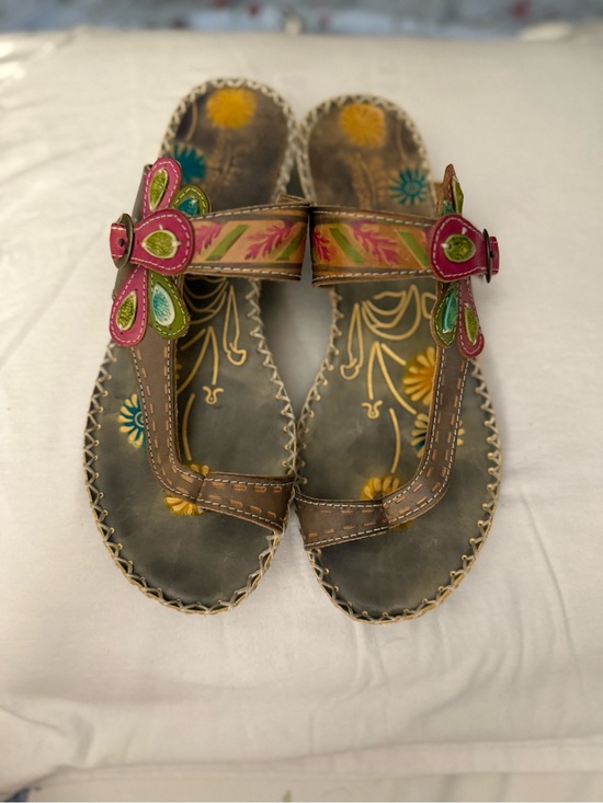 Spring Step Shoes - L'ARTISTE SANTORINI SLIDE SANDAL Sz 39
by Spring Step